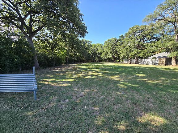 5th image of 9501 Teagarden Rd
