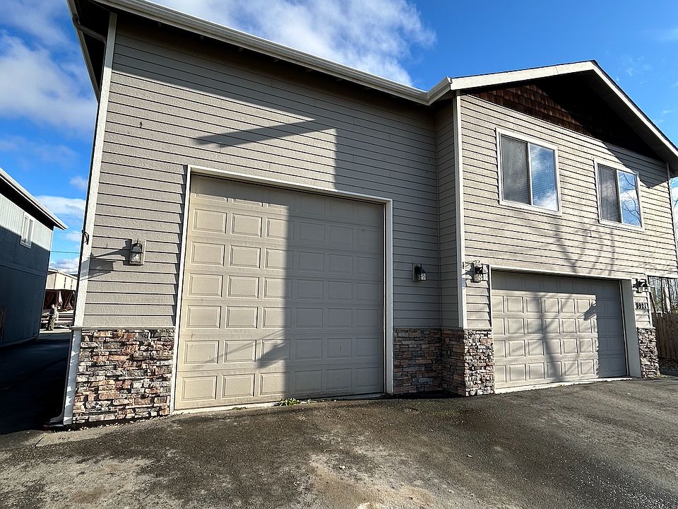 2nd image of 8921 Toloff St #4