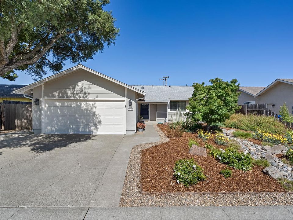 1st image of 3886 Klamath Way