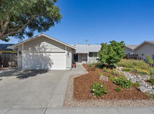 3886 Klamath Way, Napa, CA 94558