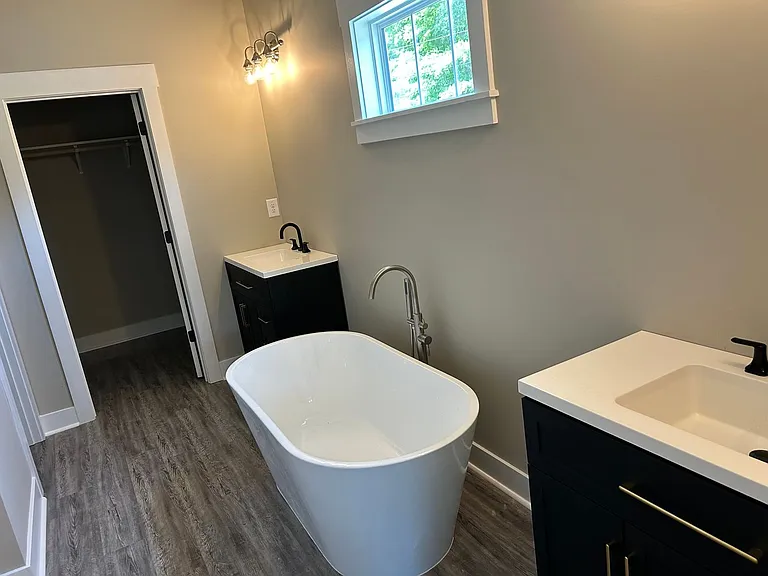 100 Nora Ln — Photo 29