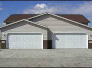 1833 50th St S, Fargo, ND 58103