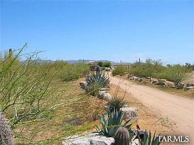 2nd image of 37723 S Staghorn Ln
