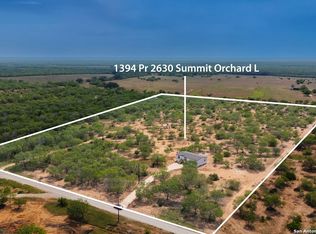 1394 Private Road 2630, Moore, TX 78057