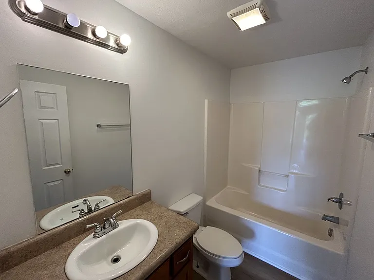 14105-14109 Red House Rd — Photo 4