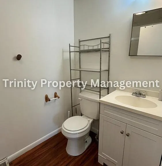 53 Marion St #C — Photo 4