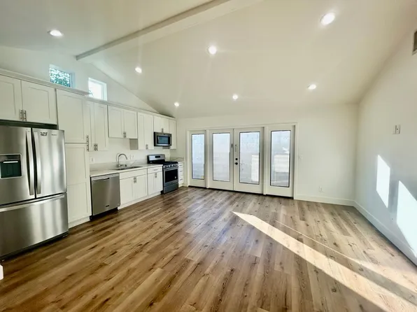 2129 S Sycamore Ave, Los Angeles, CA 90016