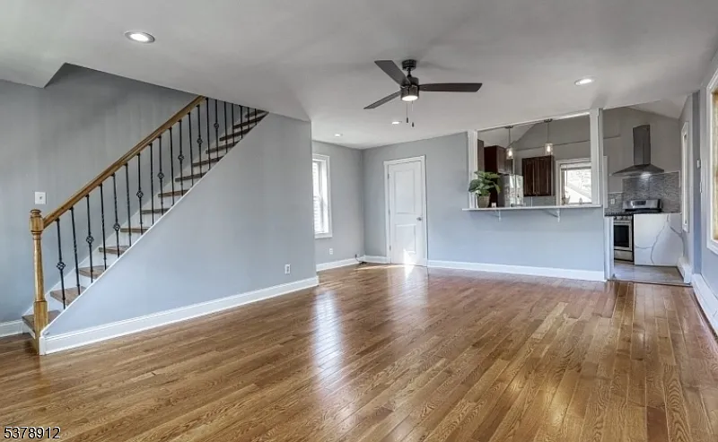 2 bed, 1.5 bath, $2,800 — Photo 3