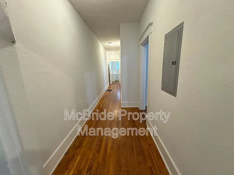 1112 Troupe St — Photo 7