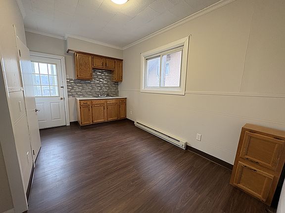 5th image of 139 Sand St APT 2