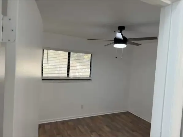 96 Mathews Dr APT 102, Hilton Head Island, SC 29926