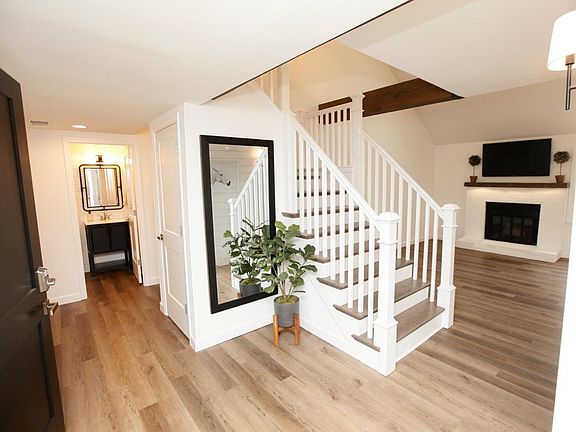 5th image of 4648 Saron Dr