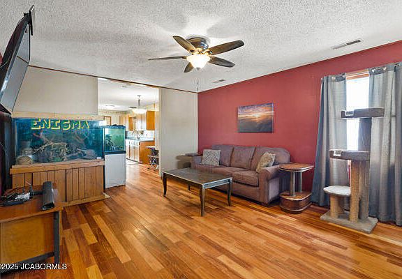 5th image of 1511 Edmonds St