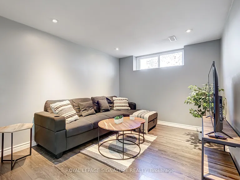 71 Daleside Cres #BASEMENT — Photo 10