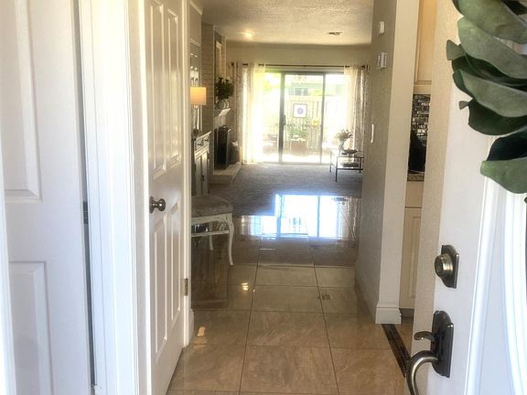 5th image of 260 W Rumble Rd APT E