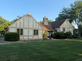 1656 Channelside Trl, Baldwinsville, NY 13027