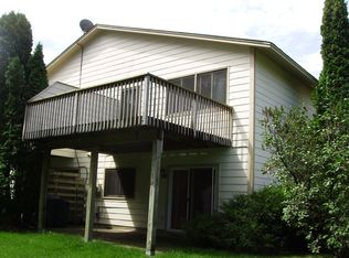 6670 Kara Dr, Eden Prairie, MN 55346