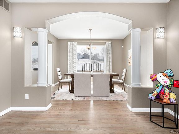 3rd image of 9486 Autumn Ash Place