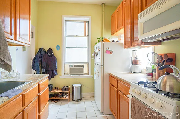 Rented by City Connections Realty | media 13