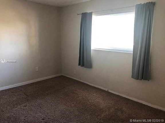 3rd image of 5299 SW 40th Ave