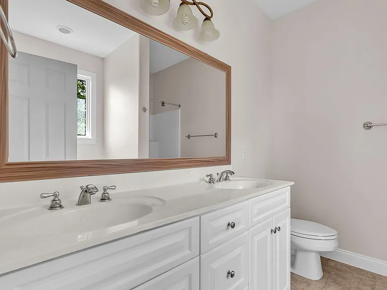 210 Raven Ridge Ct — Photo 22