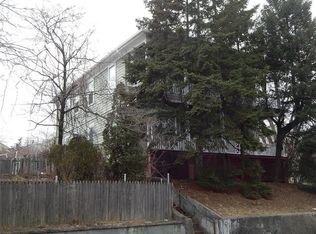 930 Douglas Ave, Providence, RI 02908