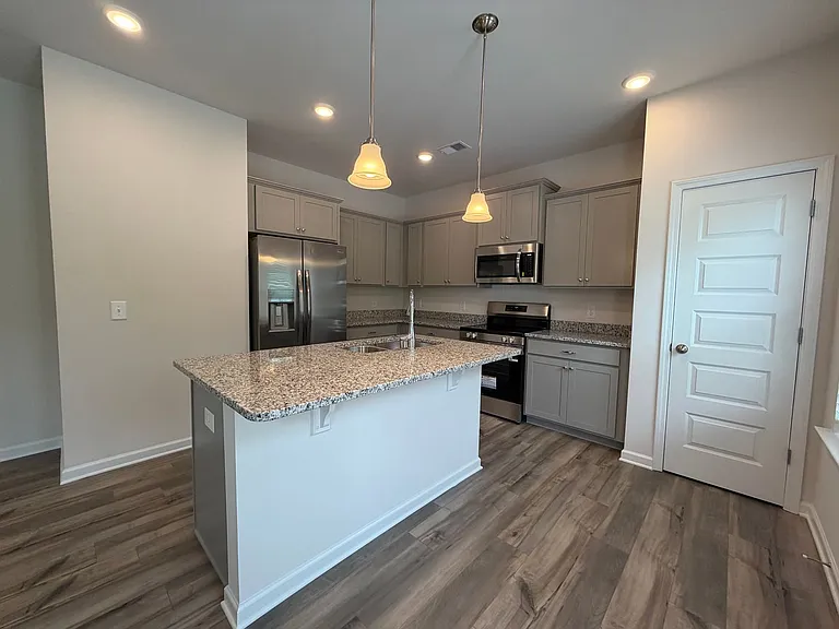 8 Cavalier Ct — Photo 8