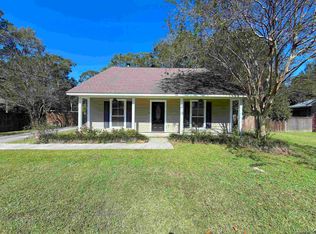 12620 Ina Dr, Walker, LA 70785