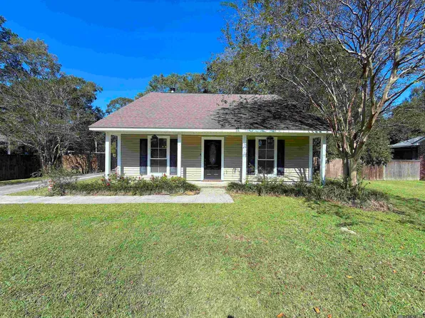 12620 Ina Dr, Walker, LA 70785