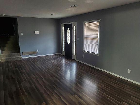 2nd image of 1446 N Henderson Ave