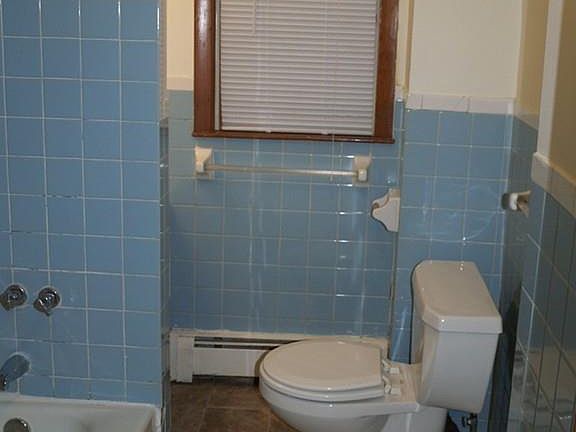 4th image of 235 Winthrop Shore Dr #1