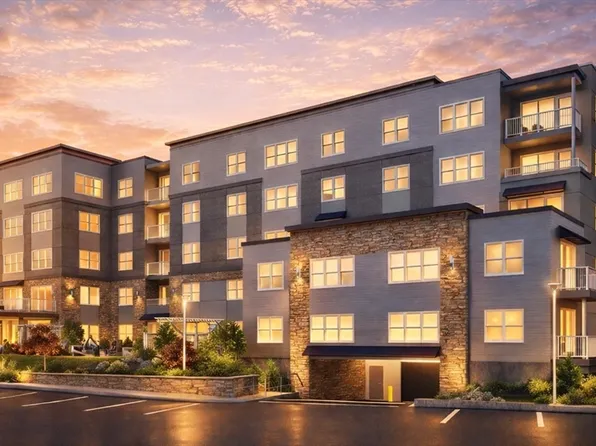 50 Balch St #303, Beverly, MA 01915