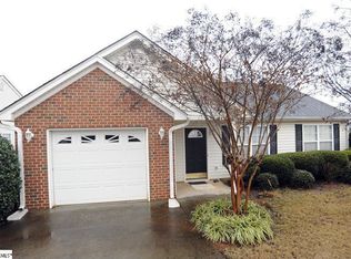 2 Seaside Ln, Greer, SC 29650