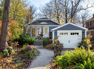 1408 Edgewood Ln, Winnetka, IL 60093