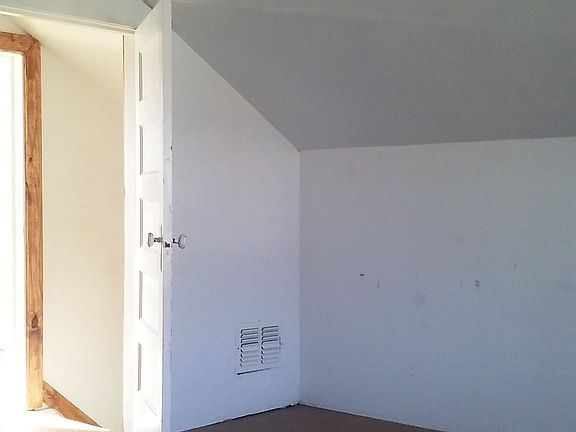 2nd image of 2513 Lawton St