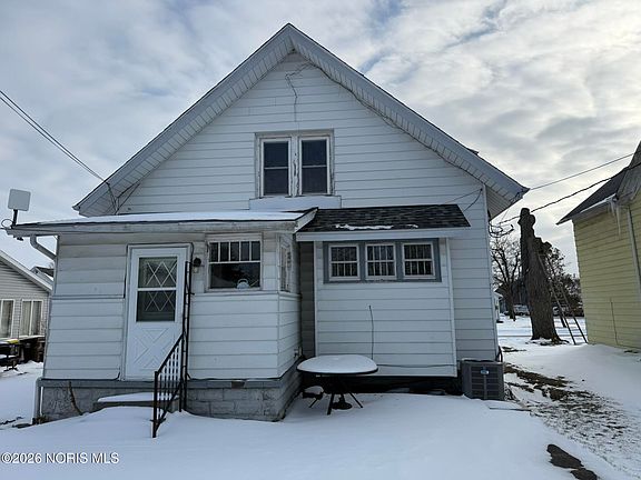 3rd image of 214 Corwin St