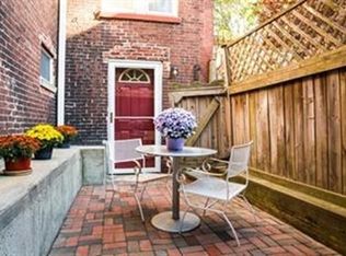 8 Auburn St #1, Boston, MA 02129