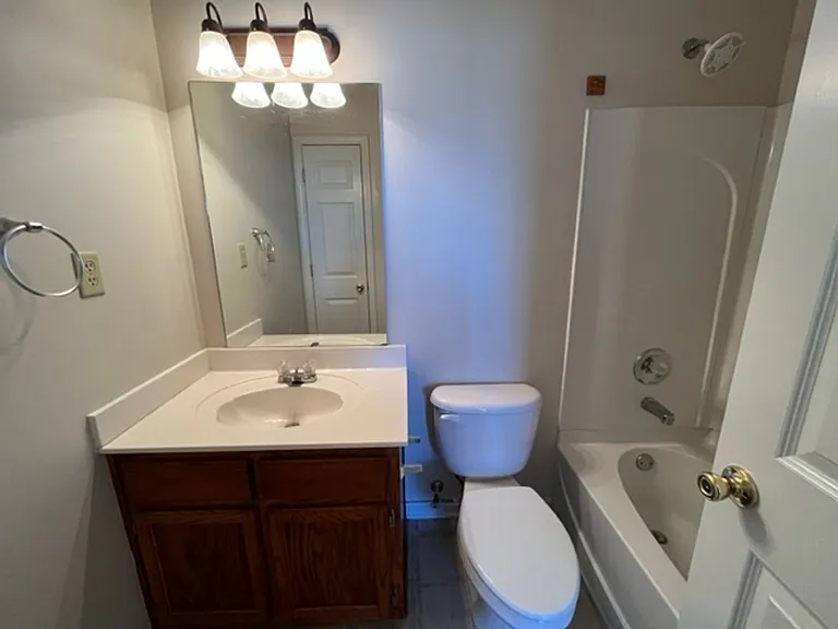 7454 Perrin Ln — Photo 7