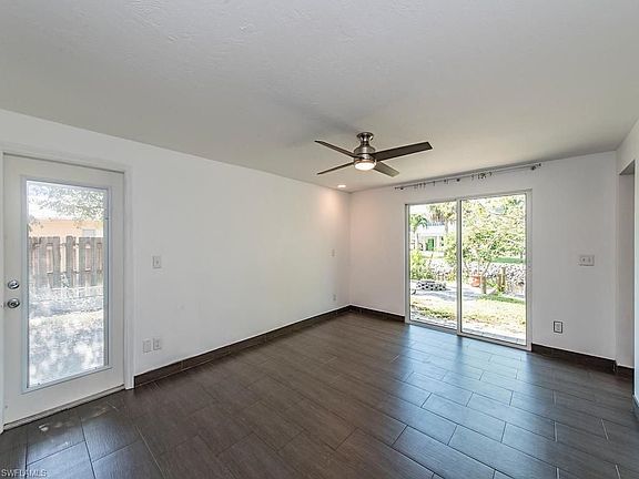 5th image of 27130 Esther Dr