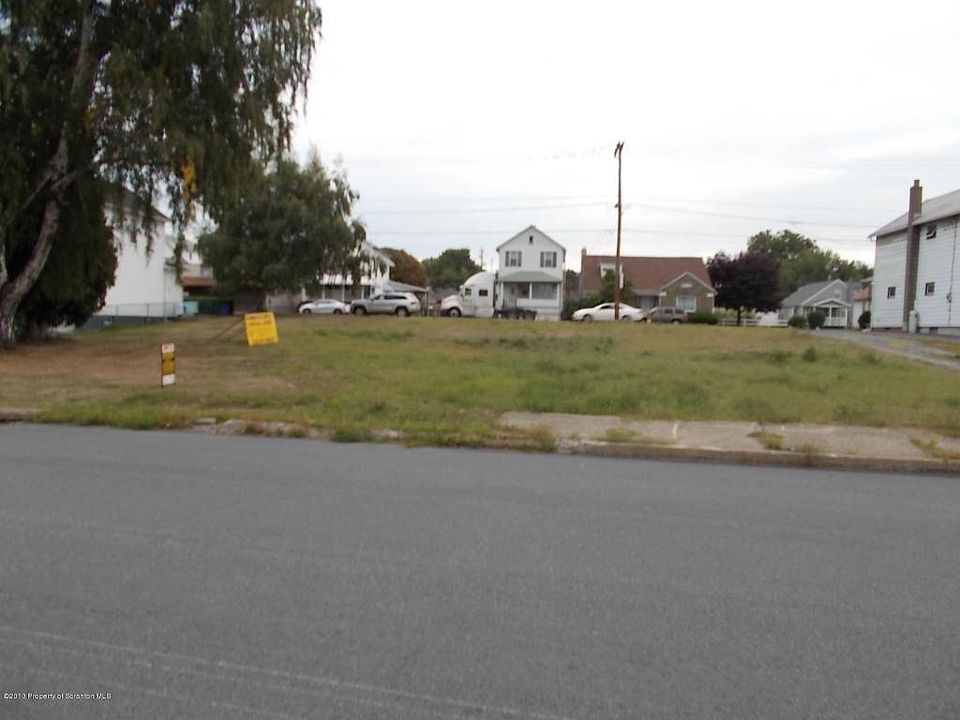 2nd image of 251 Main St