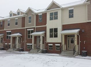 467 Kenilworth Ave, Glen Ellyn, IL 60137