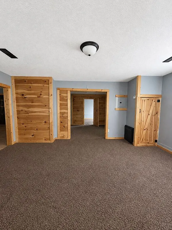 3 bed, 2.0 bath, 1000 sqft, $1,200 — Photo 2