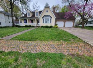 110 E Clinton St, Clinton, MO 64735