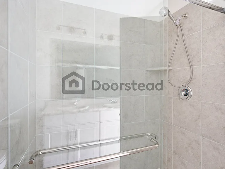 5530 Agalinis Ave — Photo 32