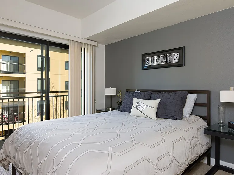 The Byron at Crescent Village — Photo 15