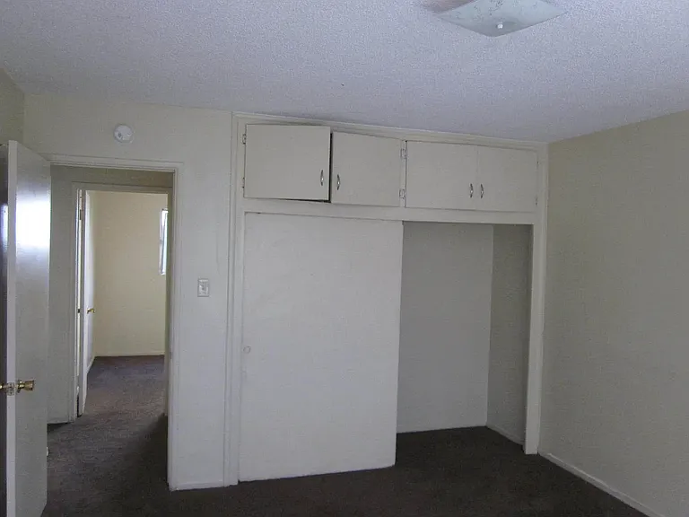 712 N G St #B — Photo 3