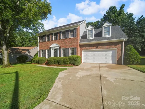 722 Tysons Forest Dr, Rock Hill, SC 29732
