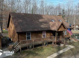 3212 Levalley Rd, Columbiaville, MI 48421