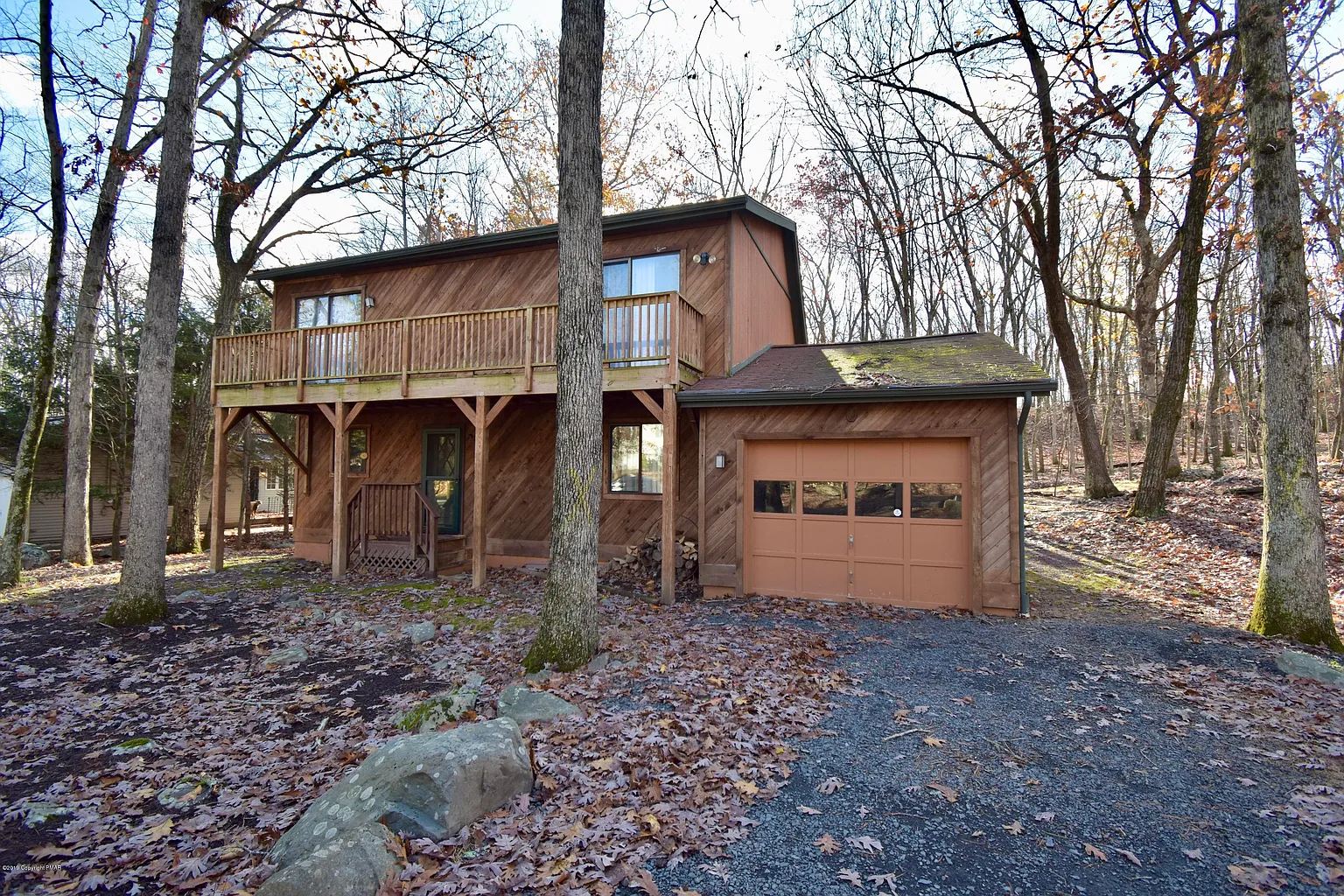 1320 Kensington Dr photo 1
