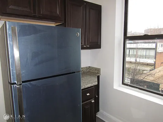 Rented by Kian Realty | media 25